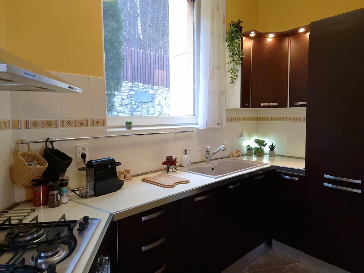 Marble Villa: Luxury Estate - Central But Intimate Sinaia Esterno foto